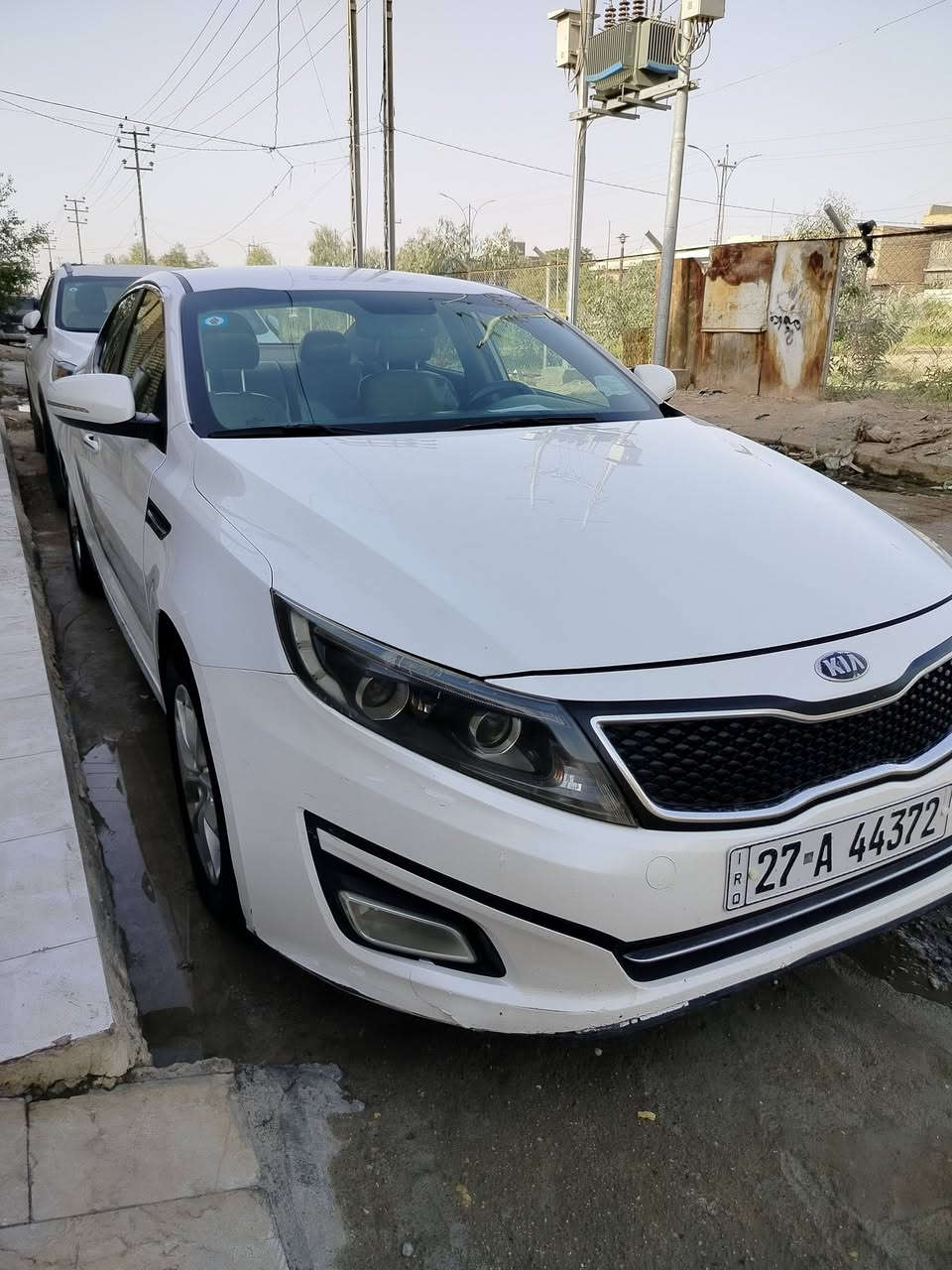 اوبتيما 2014 امريكي
مكينه 2400 GDI
مبدل بيهه 3 قطع جاملغ ايسر وايمن وباب سايق وصبغ بلكصه مال بنيد 
للاستفسار اكثر ***********

