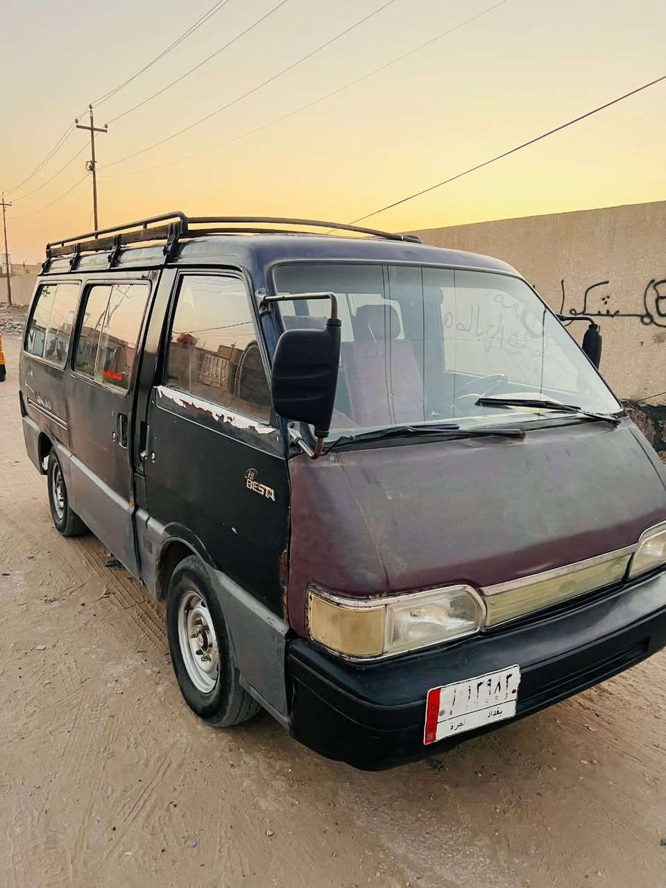 السلام عليكم 
كيه للبيع موديل 93 سياره جاهزه مكينه كير اكسن شرط جدد شواصي بس واحد معمر كهربائيات شغاله تخم تاير نضيف سياره جاهزه مال شغال تريد تحويل تريد وكاله مكاني بابل القاسم 
السعر 24وبيها مجال قليل رقم ***********
