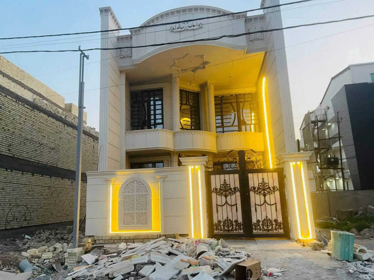 كـادر متكامل 🇹🇷🏛️📍

لـبخ سمنت +طلس ماده 40x40 +تشطيب مساطر + فوم_تركي 🏛️🇹🇷+صبق بتك حسب الطلب 

📍 الموقع:بغداد 

👷‍♂️ التنفيذ والإشراف: ديكورات قيس آل عدنان
نسعى دائماً لتقديم الأفضل لتليق منازلكم بأرقى المعايير. للاستفسار والحجز يرجى مراسلة الصفحة أو الاتصال على:
📞 ***********
