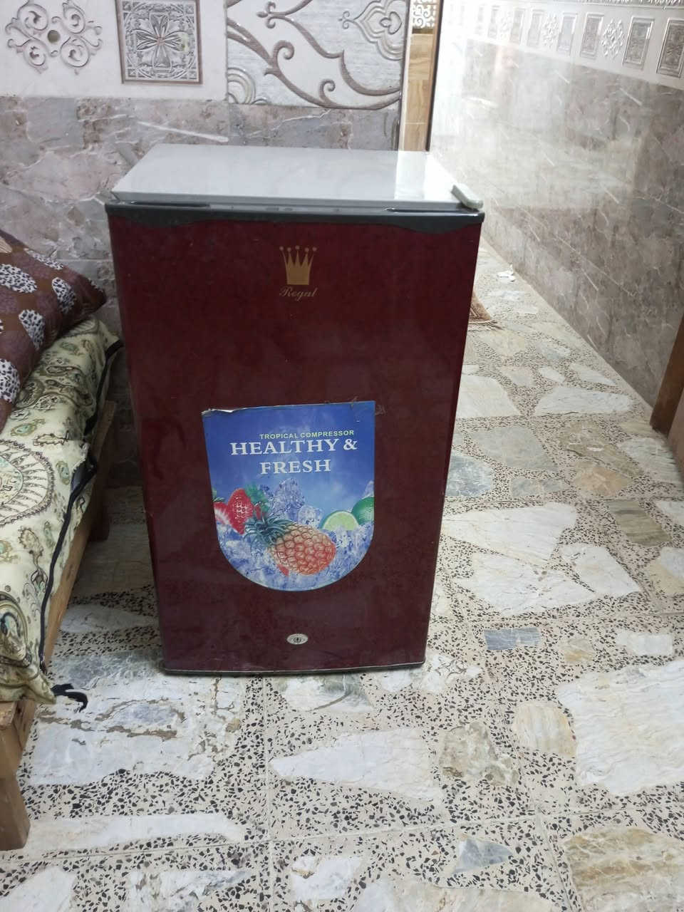 اغراض بيت نظيفه العنوان بغداد حي الجهاد ***********

