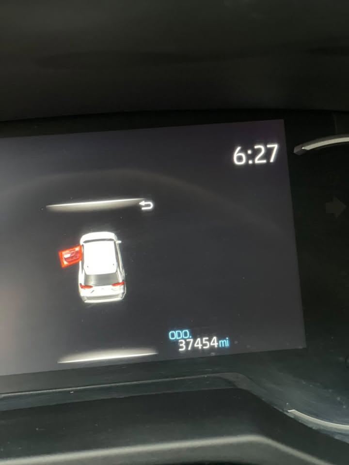 TOYOTA RAV4, XLE, 2023                                      السعر. 210 بي مجال. الطيبين 
موديل 2023

رقم بغداد

بانزين 

ماشيه37ميل.  

لون اسود  

فول مواصفات 

داخله اسود 

فتحه 

بصمه 

كرسي كهرباء 

صندوك كهرباء 

نقطه عمياء  

 دفع رباعي 4*4

الحادث 

جاملغ مصلح. نفسه. وبنيد. مبدل   

للاستفسار ‭

***********📞
ملاحظه سونار. مجود. بل. منشور
