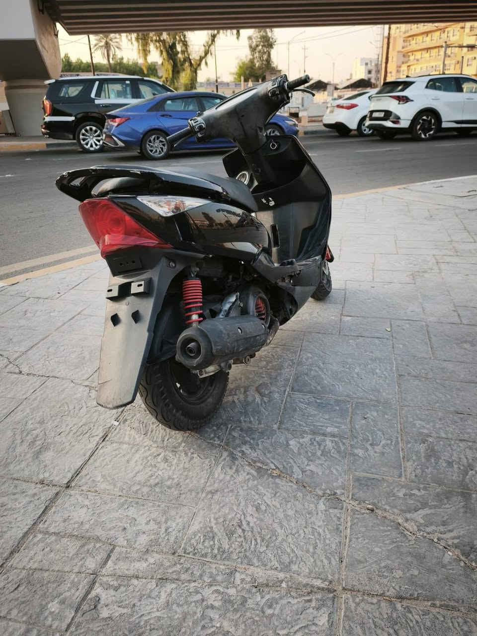 ماكس ثعلب(كفاله عامه) كفرات مختمه بلاديه مكينه مكفوله جيب فيتر وتعال افحص على راحتك كهربائيات كامله دشبول لايت عالي ناصي الاشاير يمنه يسره كلهه شغاله سلف وهندر قفل استيرن قفل جنطه كله شغال اوراق موجوده اي نقص مابيهه. فقط الاستانذ مال تعليك طاك ..تجي وتشوف بعينك والله مضلومه بالصور سعر600وبيها مجال حك الجيه مكان العطيفيه قرب مقهئ البيروتي الاتصال على رقم ***********
