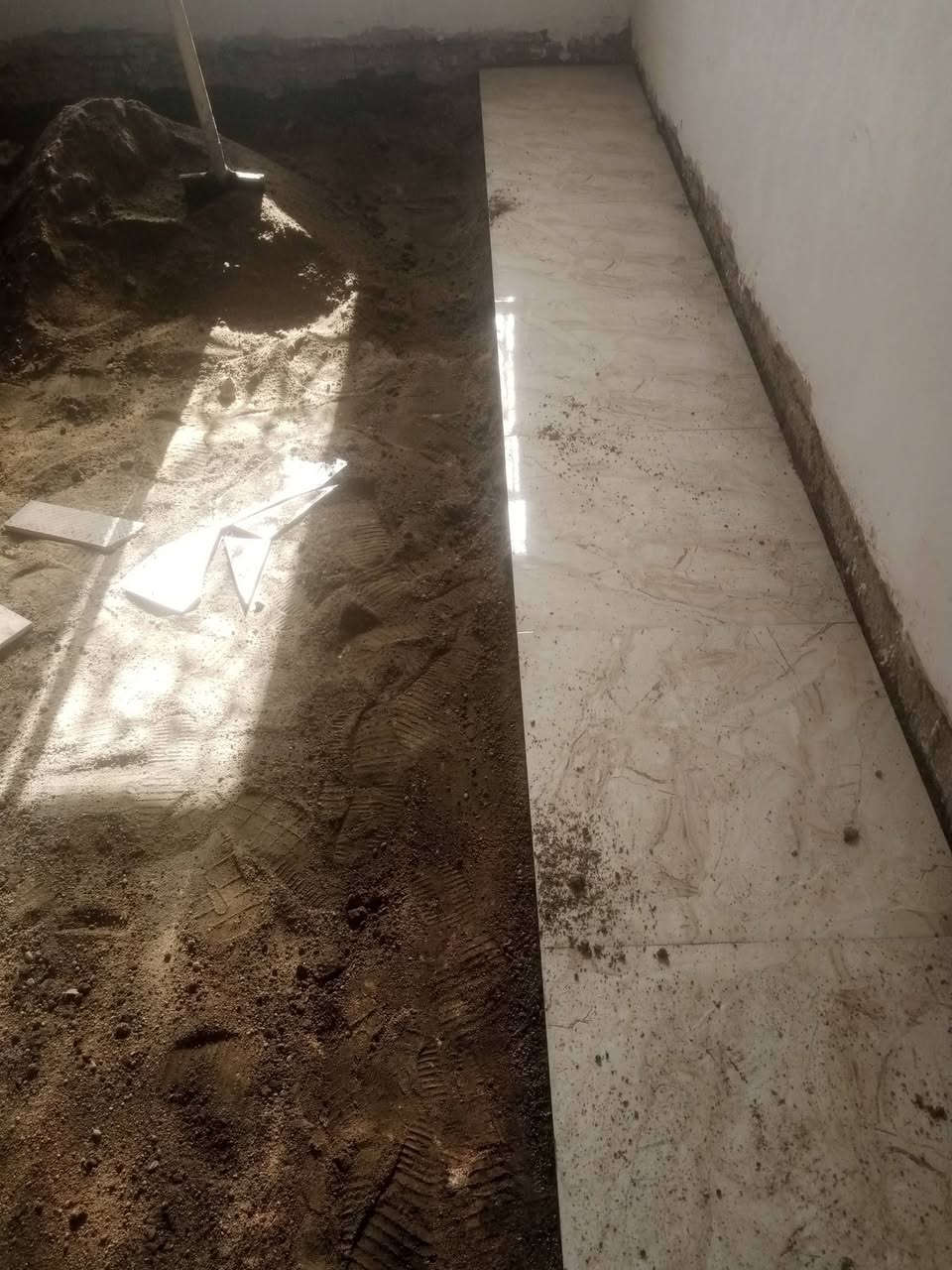 سيراميك • جدران أرضيات • شغل نضيف