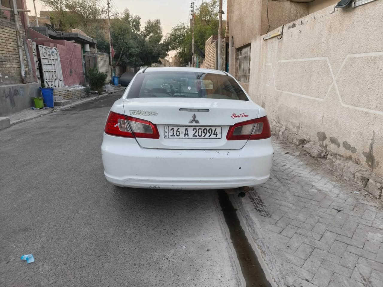 السلام عليكم 
من رخصة الادمن 
للبيع ميسيبوشي كلنت 2010 گير ومكينة وحدادية جديدات تبريد ثلج دوشمة عام السيارة مرشوشة حزام اثر شخوط بدون اي حادث سنوية ورقم جديد السيارة بسمنة تحويل مباشر
العنوان : بغداد /حي النصر 
الرقم :***********
السعر : 75$
