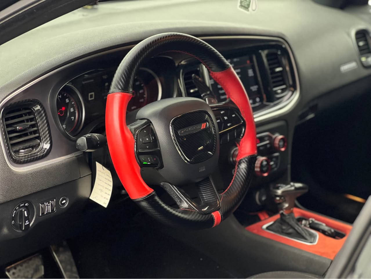 Dodge charger 2019 GT
دودج جارجير 2019

 مواصفات GT  
عليها غرامات ١١ ورقة تنزل من السعر 

مكينة 6 سلندر حجم 3.6لتر 
ضرر السيارة ثلاث قطع صبغ   

رقم الشاصي موجود ويه الصور …
وبسعرررر  ($18,000)

مكان السيارة ….

معرض ارشيف _R-shev دهوك
رقم 51 من معارض التيرمينال

***********
*********** دهوك, العراق

