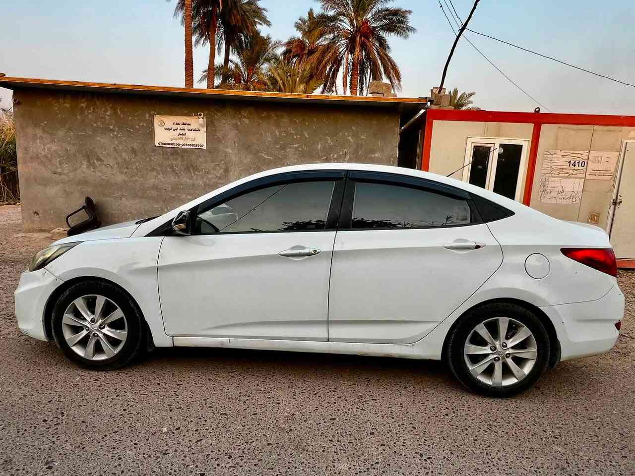 السلام عليكم
اكسنت موديل 2011 

ماشية 177km

بيها صبغ ابيعلك حزام 

جاهزة تبريد تخم تاير جديد

مكاني بغداد 

***********

السعر 75وبيها مجال بسيط
