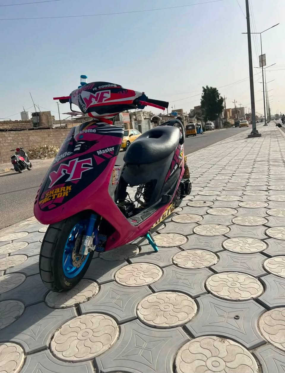 مرححبا 
ماكس عدله مـال سباق 
مزوده ومعروفه ع مستوا العراق 
الها ٢٥ فوز 
دراجه هاون بمعنى لكملة 
مكينتهة سبعينات رولتها ١٧٠٠
كلشي بيه رياضي واصلي ولتزويد واضح 
ماكو داعي اذكر شي لمايعرف بيهن لا يتصل ولا يراسلني  
العنوان/ميسان/العمارة/العرضات
اتصل وتشلع عيوني ***********
