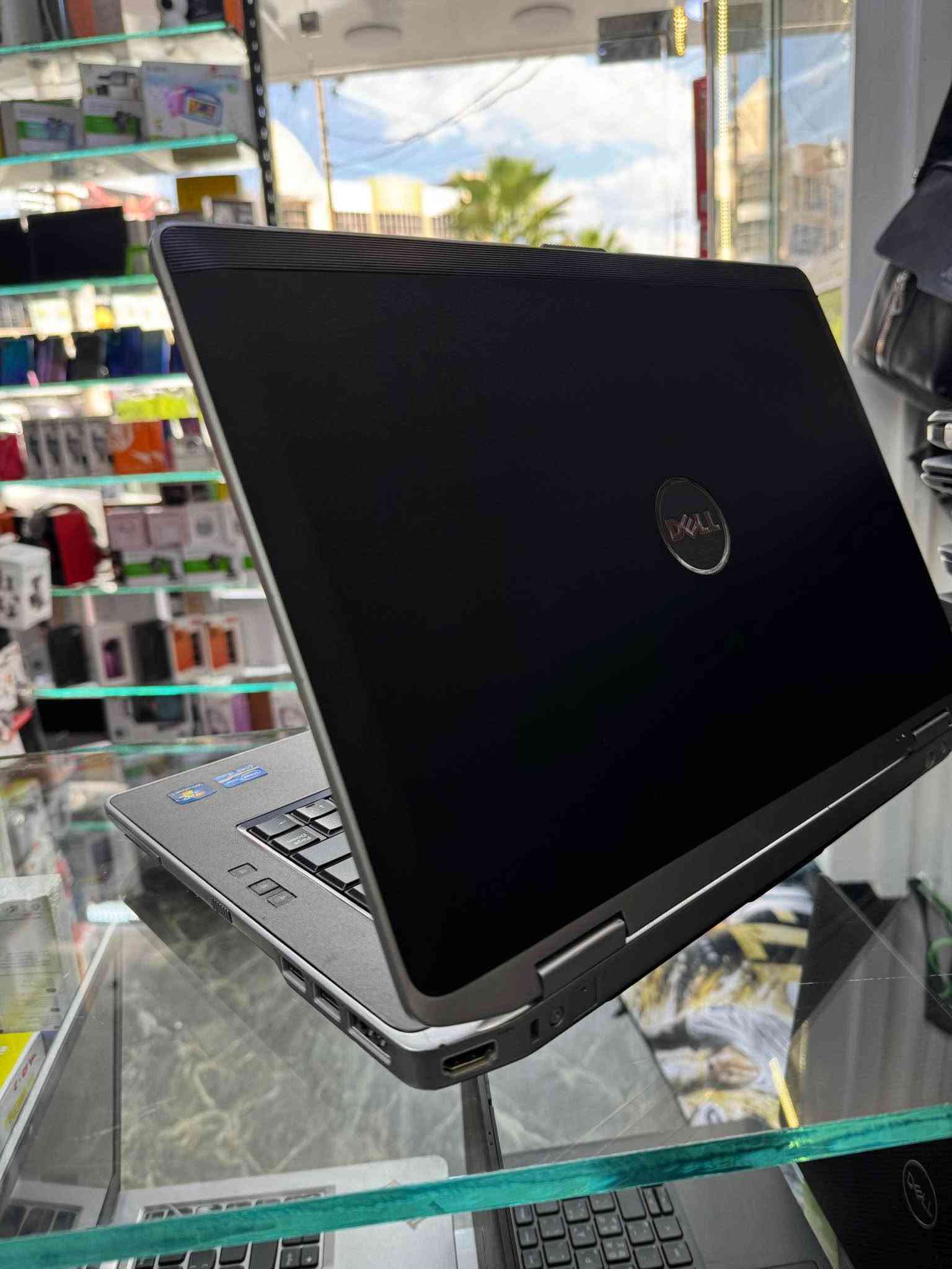 لابتوب ديل 
Core i5 
Ram 4 GB قابل للتطوير 
مساحة تخزين كبيرة بحجم 160GB
شاشه كبيرة بحجم 14 FHD 
مشغل أقراص 📀 dvd 
منفذ HDMI 
منفذ USB عدد ٤ 
بطارية جديدة تدوم اكثر من ساعتين 🔋 

مناسب جداً للدراسة والأعمال المكتبيه والألعاب المتوسطة ✅

فقط بسعر 115 الف

***********
موصل الزهور موصل, نينوى
