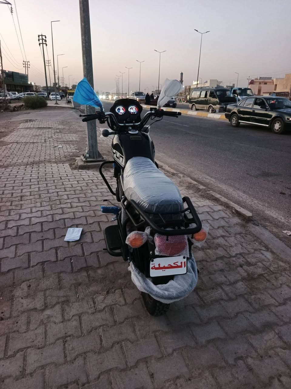 دايوان ٢٥ شكل ال26 
دراجه وضع شركه اخت زيرو ماشيه ١٣٠٠
كفاله عامه اوراق سكنر 
سعر 1650بيه مجال بسيط 
مكاني ديالى الخالص
***********
