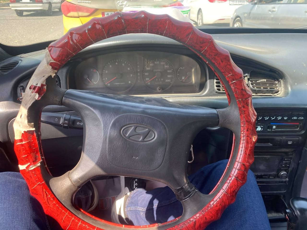 🚗 للبيع سوناتا موديل 1994
🔹 كير أوتوماتيك
🔹 مكينة قوية وخير من الله
🔹 صدر جديد
🔹 تخم تايرات جديد
🔹 السيارة جاهزة للاستخدام
📍 مكان السيارة: بعقوبة
💰 السعر: 37 ورقة، وبيها مجال 

الاتصال : ***********
