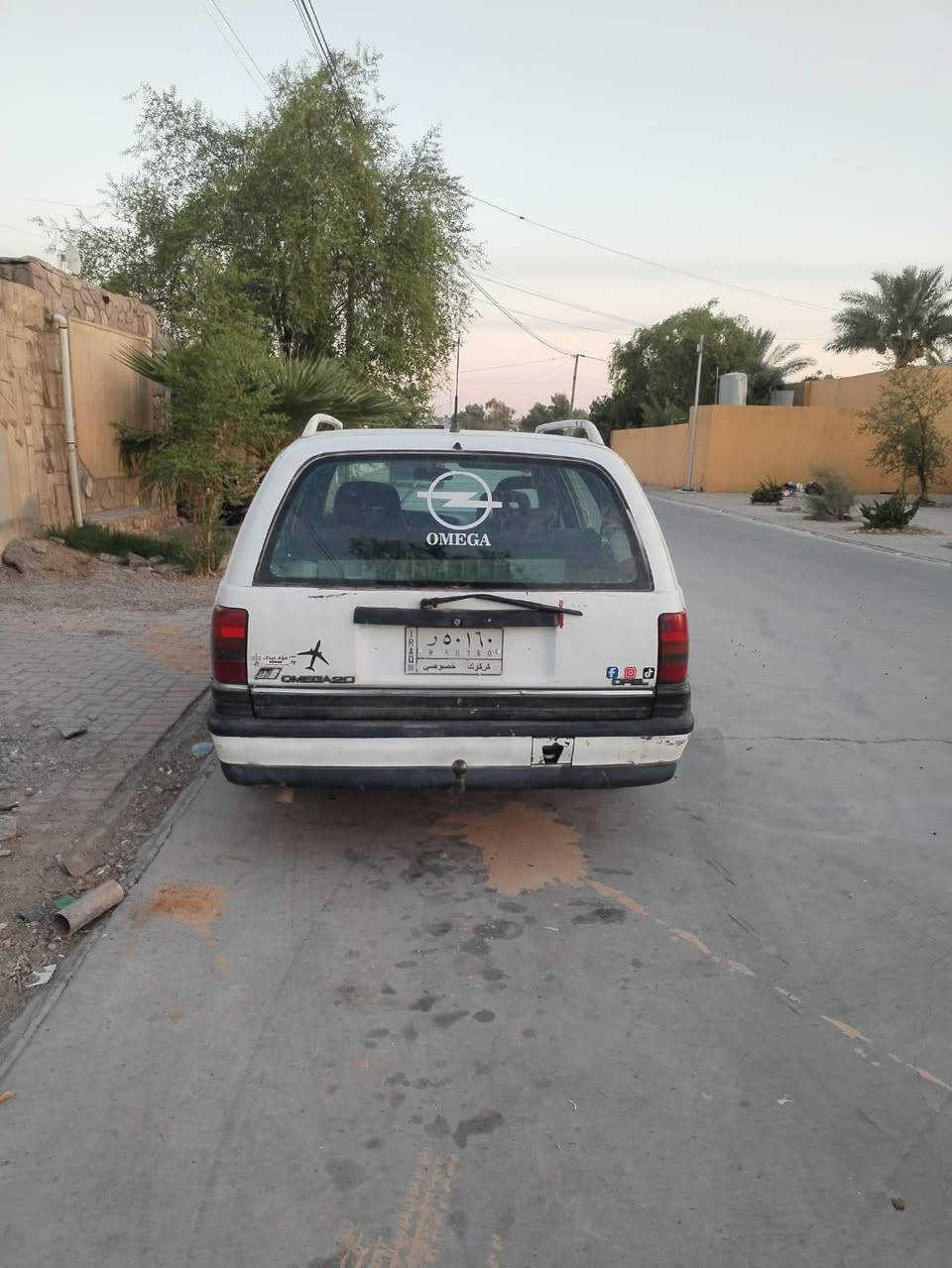 اوبل اوميكا استيشن موديل 92السعر السعر 21$عنوان كركوك دوميز سنويه عظم عاج لل 2027بيها بطاقه بانزين سياره شغاله كل عيب مابيها محرك 20....*********** كركوك, العراق

