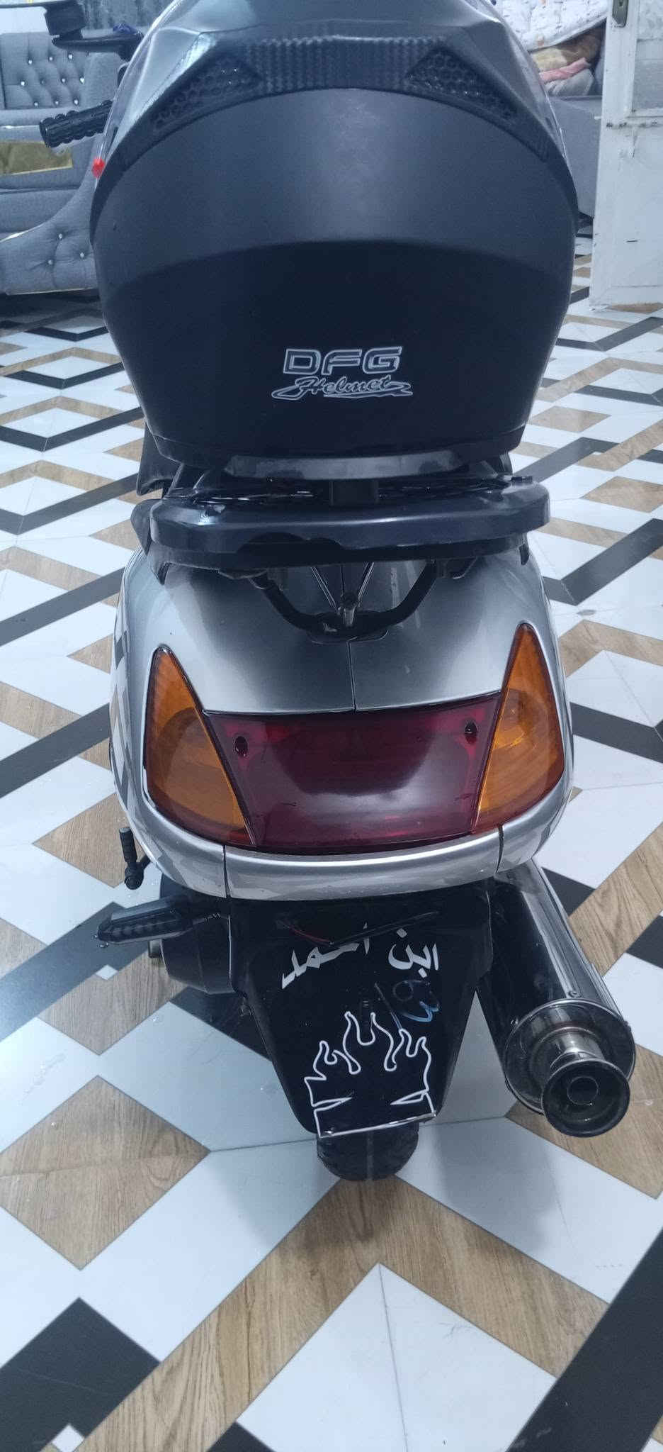 سلام عليكمم يروحيي اقرهه يلاا دك لو تراسل
1سبيسي ياباني رمبه رمبه صاله شهرين  و22يوم منازله 
2كفاله دراجه نضيفه وخير من الله مستعجل عل بيعته واي ستفسار خادم اني يروحيي /***********
