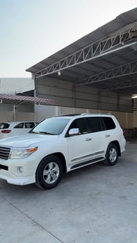 لاندكروز 2015 بريم رقم اربيل تحويل وكاله حاضر  السياره جديده بمعنى الك...