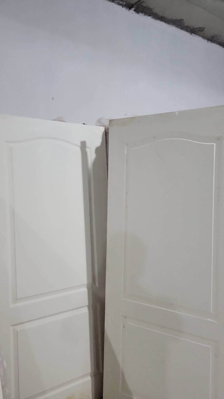 وەجبەی تازەی دەرگای داری ئەسڵی مالیزی نوێ بۆ فرۆشتن ئەو سێ شکڵەی رەسمەکان بەردەستن نەبەستراون، قیاسی ستاندارد پانی ٨٩سم بەرزی ٢م، ٥٠ دانەیە دانەی ٢٥ هەزار دینار، چوارچێوەی نییە، بە تاک و بە کۆ بەردەستە، ژ.م ***********

شوێن ڕانیە و گەیاندن هەیە
