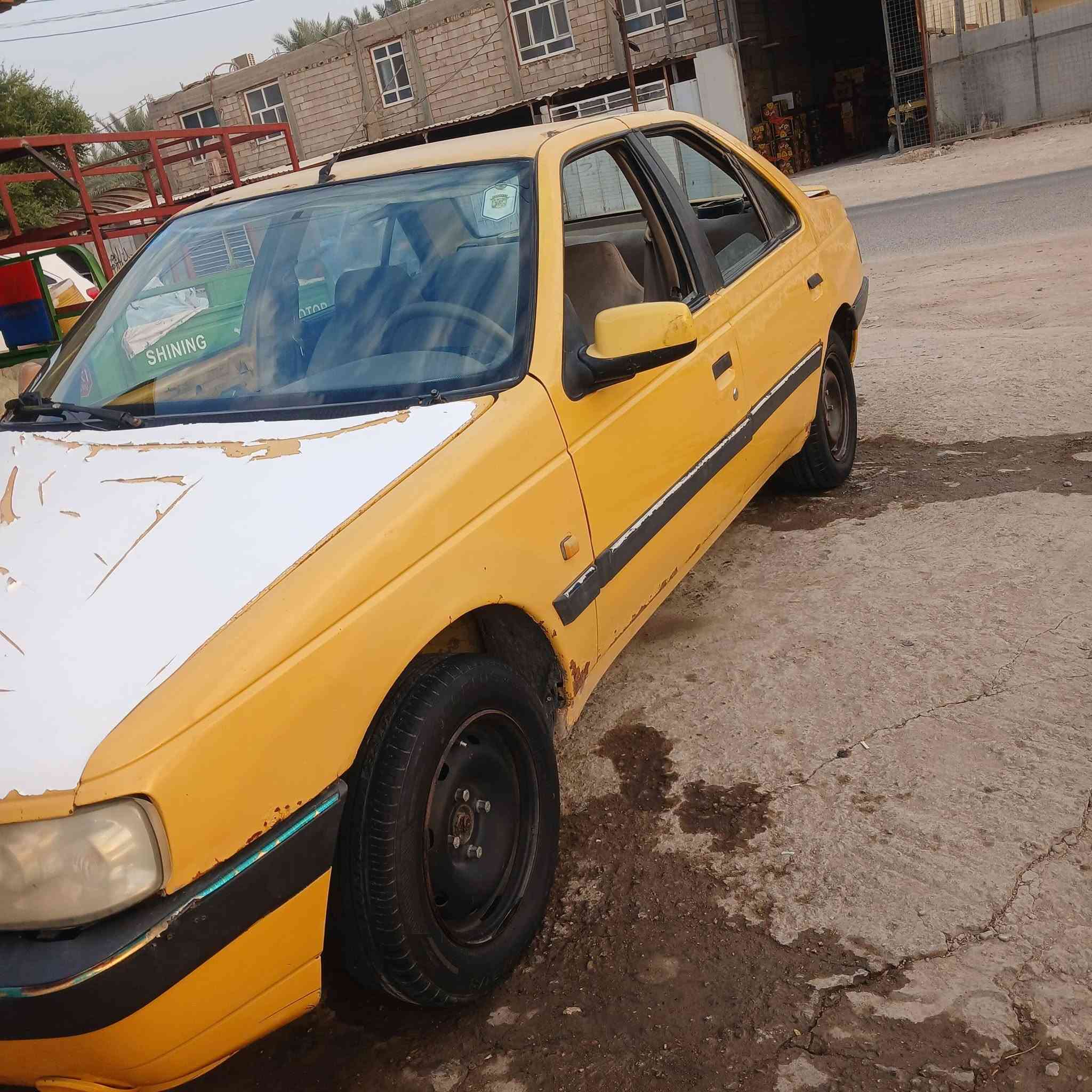 السلام عليكم بيجو 405 موديل ١٣ تبريد شغال سنويه 29 باسمنه السيارة مال شغل تحتاج ترتيب بطاين ٢ مكينه تنقص كيرها جديد نبيع هالموجود مكانها حله سياحي سعرها 15 وبيها مجال قليل ***********
