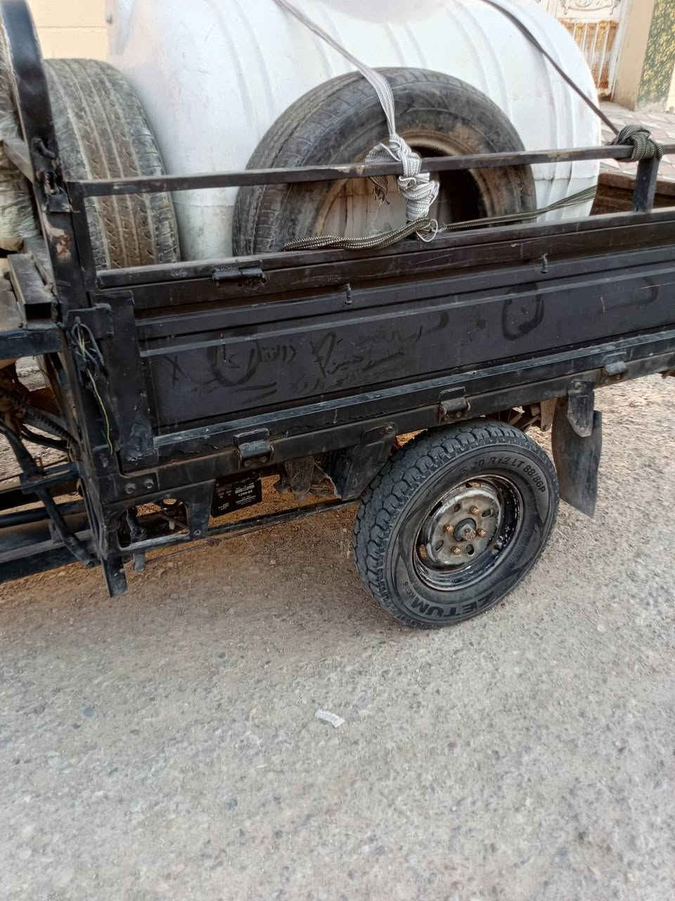 سلام عليكم ستوته موديل ١٥ مكينه وكير جدد وراق صولي كهربايات كل شغاله كل لحيم ما بيه نوع دايون سعر مليون وميتين ويه مجال حك جيه ستوته سلف وهدر شغل مضبوط مكان جلعه سكر ***********

