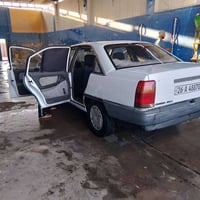اوميكا 20 • ١٩٨٨ • محرك جديد
