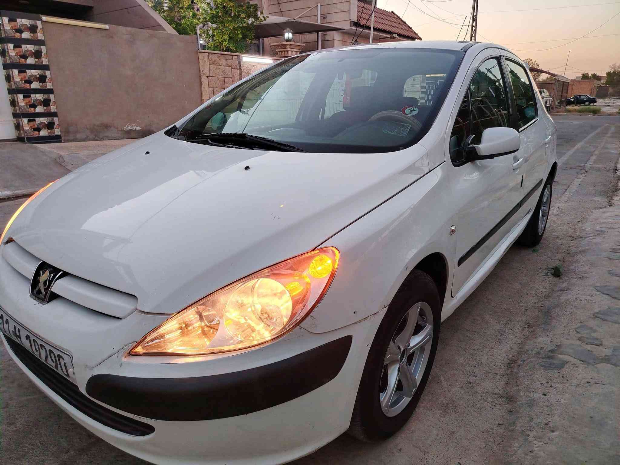 السلام عليكم بيجو 307  موديل 2005 السياره بدون صبغ قفط بيهه الدوسه صبغ
صدر أمامي خلفي جديد
كير مكينه تبريد مكفولات
مكان السياره الحريه أو البياع
السعر 48  بيهه مجال قليل
للاتصال ***********
