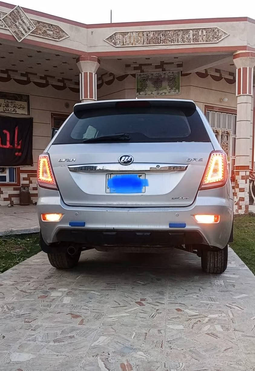 السلام عليكم
للبيع ليفان X60 كير عادي موديل 15 باسمي مداور ثاني يوم محرك بلادي 1800 vvt
مكفولة من الضربة ماعدا الي موضح بالصورة ( شخط بالباب الخلفي) 
مكان السيارة السماوة  
السعر 60 ورقة وبيها مجال بسيط للطيبين للاستفسار ***********
