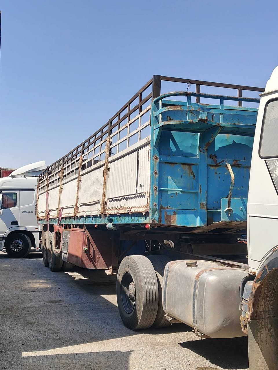 عربانه للبيع بلوم تخم تاير 24دناكير 14 جناب ألماني طول 12/50الرتفاع170  شريط حدادي /شاصي مكفول كفاله عامه من الفطر ول شعب ثلاجة مطبخ تانكي ماء قاعده سبيرات بريك كهربايات جاهزة للعمل السعر 63وبيه مجال للشراي المكان كوت ***********

