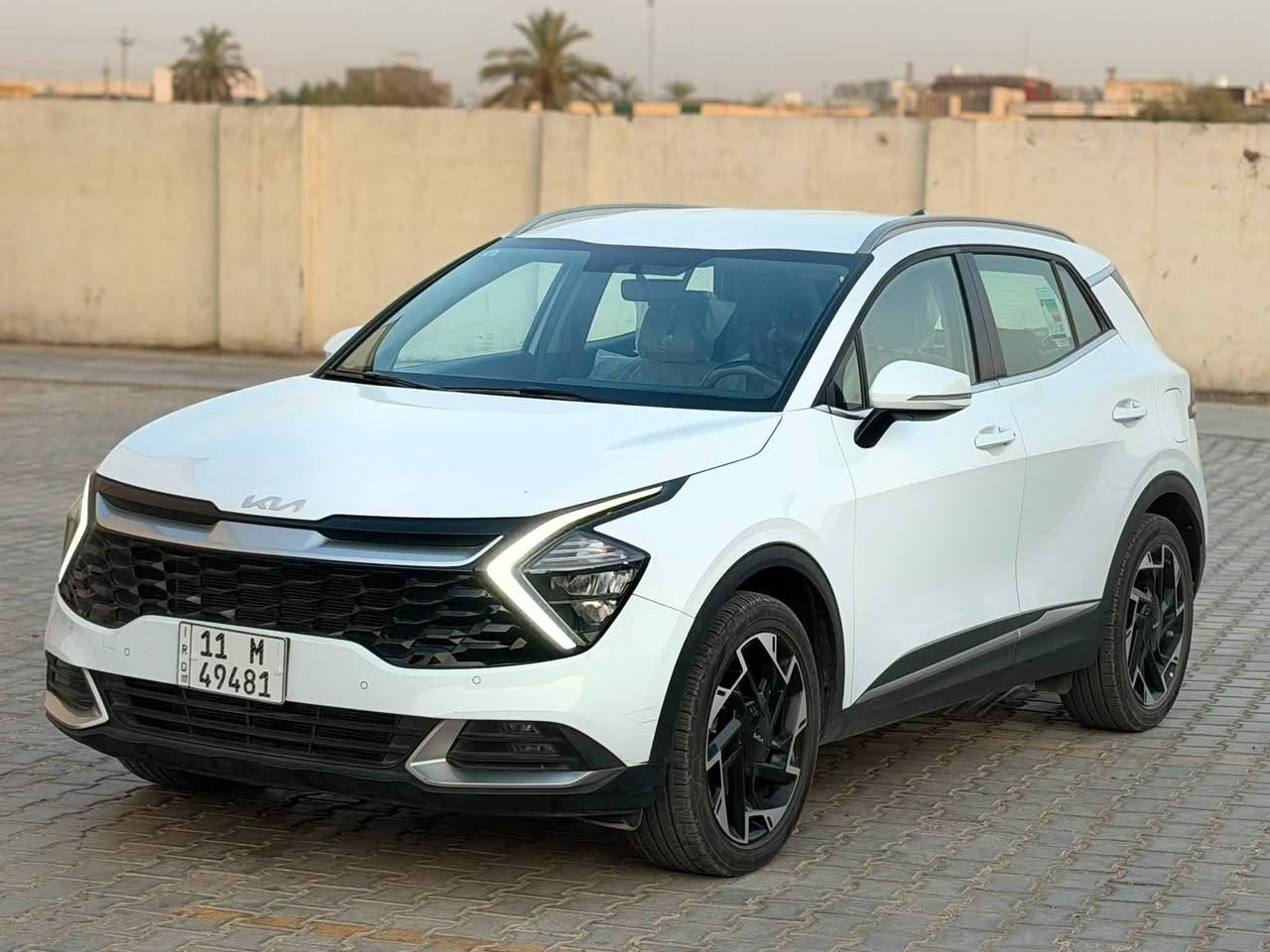 السلام عليكم . كيا سبورتج موديل 2023 وارد خليجي مكفولة كفالة عامة فقط رصعة بالذيل مال الجاملغ الامامي اصبعين فقط مواصفات بصمة حساس امامي خلفي شحن واير ليس داخل بيج مكينة 2000 دوش رقم بغداد باسمي السعر 195 وبيهة مجال بسيط مكاني بغداد العامرية ***********
