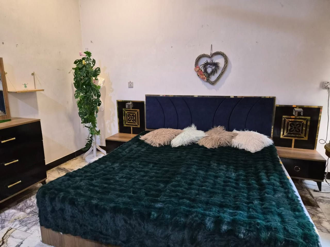 مجمع عماد سكر ***********
