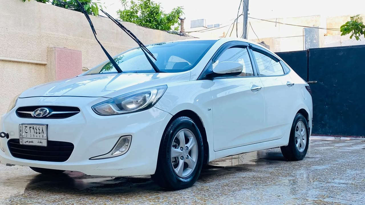 اكسنت ١١ مضلع خليجي محرك ١٦٠٠ دوش المرغوب
بدون ضرر ولاصبغ بيها رصعات ثنين خفيفة جدا
تحكم ستيرن اشاير بالمري 
بصمه تشغيل عن بعد اطفاء عن بعد 
نضام سكيورتي 
تغليف الابواب تغليف الارضيات جلد 
مع الصندوك سنوية ورالرقم الجديد السيارة بأسمي
كير ومحرك كفالة وتبريد خير من الله لسيارة نضيفة مثل مموضح بالصور السعر 95
وللاستفسال
***********
مكان السيارة الانبار الفلوجة
