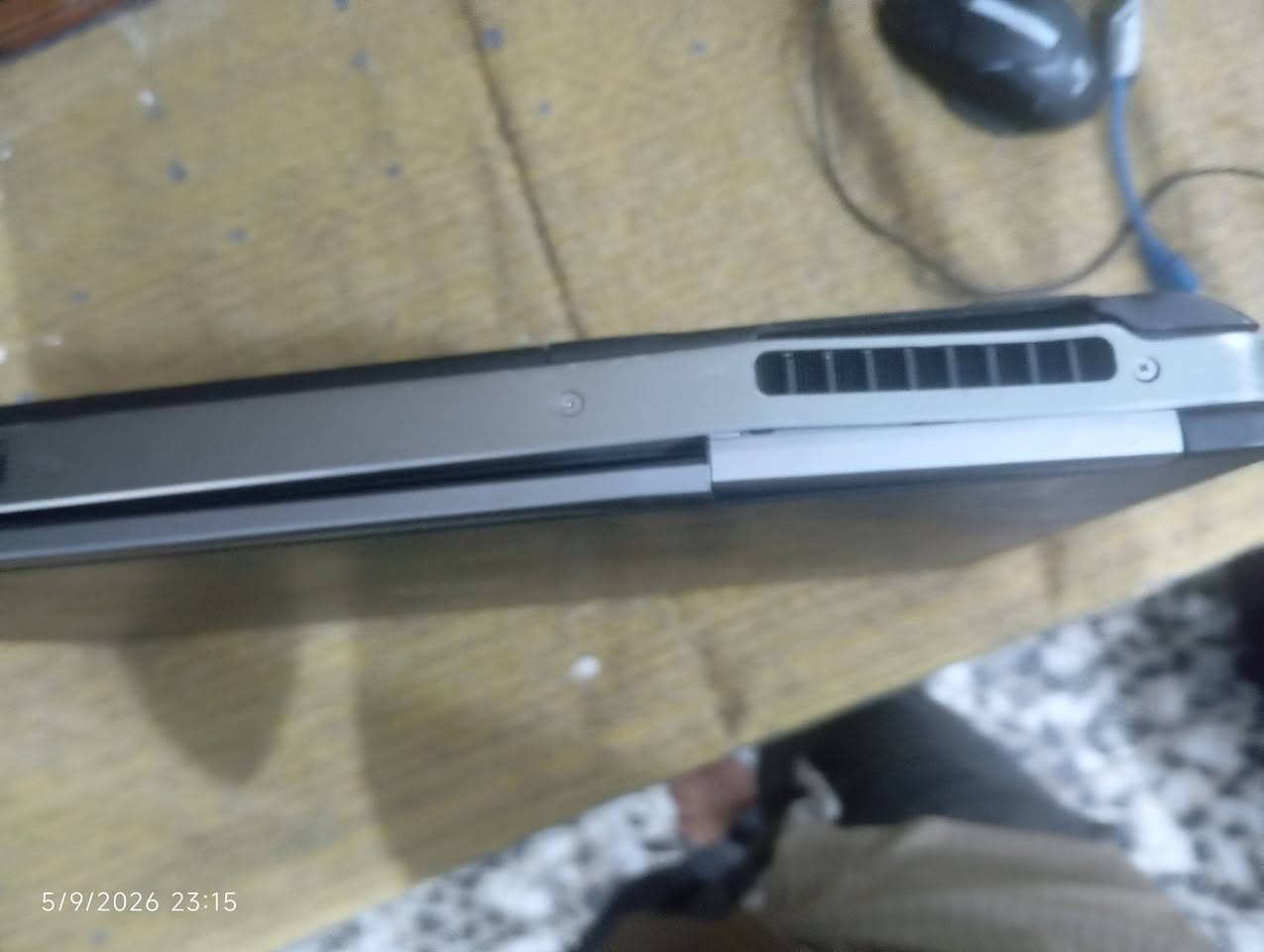 السلام عليكم لابتوب Dell Precision7720 لببيع
المواصفات 
المعالج core i7 الجيل 6 HQ
الرام DDR4 16 GB سرعة المعالج 2400 MZ
كرت الشاشه خارجي NIVDIA Quadro P3000
الشاحن 240 W بس بي مشكله براس الشحه من اتشكله بلابتوب يقفل العمالج عله 0.78 GH اله اتحرك الراس مالت الشاحنه يله تستعدل الهيرتزيه ترجع طبيعيه 
الشاشه 60 HZ
وبيها عوج بسيط بلشاصي بس ما امأثر عله الاداء ابد 
السعر خاص واي معلومه ترديها تعالي خاص او راسلني 
واتس ***********
