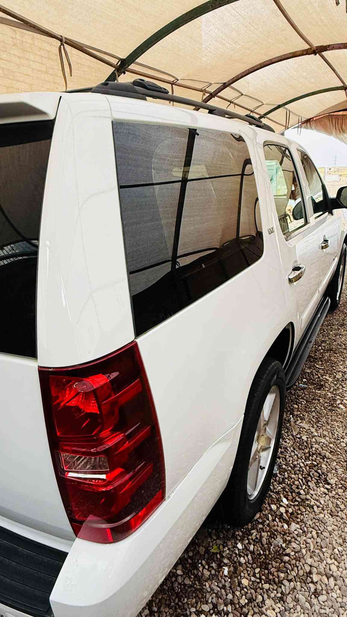 تاهو LTZ • ٢٠٠٨ • ابيض خليجي