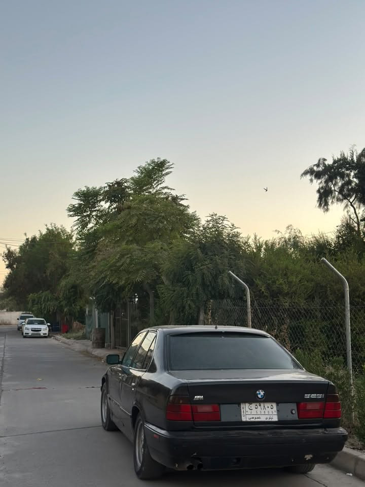 بي ام دبليو • ٥٢٥ • كير توماتيك