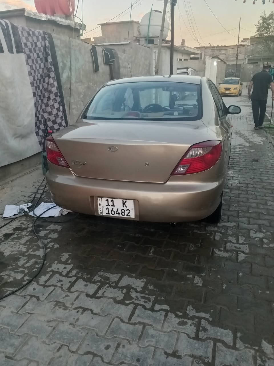 سياره كيه ريو 2002 مصبوغه عام رقم جديد السنويه تنتهي سنة31 السياره خير من الله سعرهه 38 وبيه شي بصيط العنوان بغداد ***********
