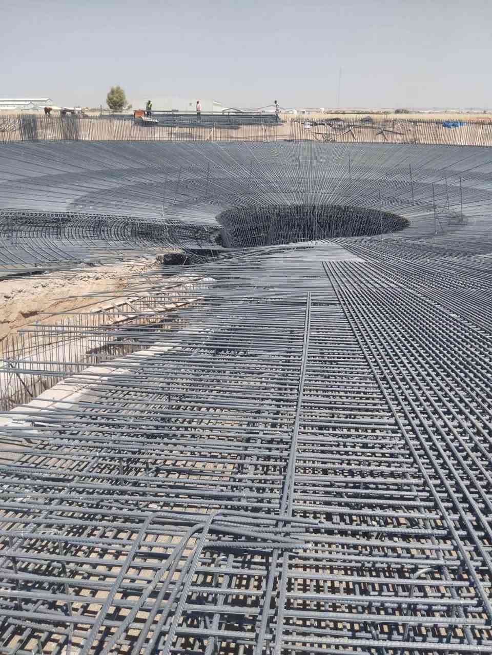 مطلوب اسطوات وعمال حديد دوام من٧ الى ٥
٣ وجبات طعام 
سكن متوفر 
يوميات العامل من٣٠ الى ٣٥ 
ويوميات الاسطة من٤٠ الى ٥٠ 
القبض شهري 
يوجد سلف  ,في اربيل للتواصل واتساب ***********

ملاحظة مهمة:
المطلوب أسطة حديد ويا عاملين، يعني لازم يكون التقديم على شكل أسطة + عاملين.
❌ ما نحتاج عمال يجون وحدهم بدون أسطة.
