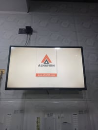 شاشة بلازما • ٣٢ انش • نظافة ممتازة