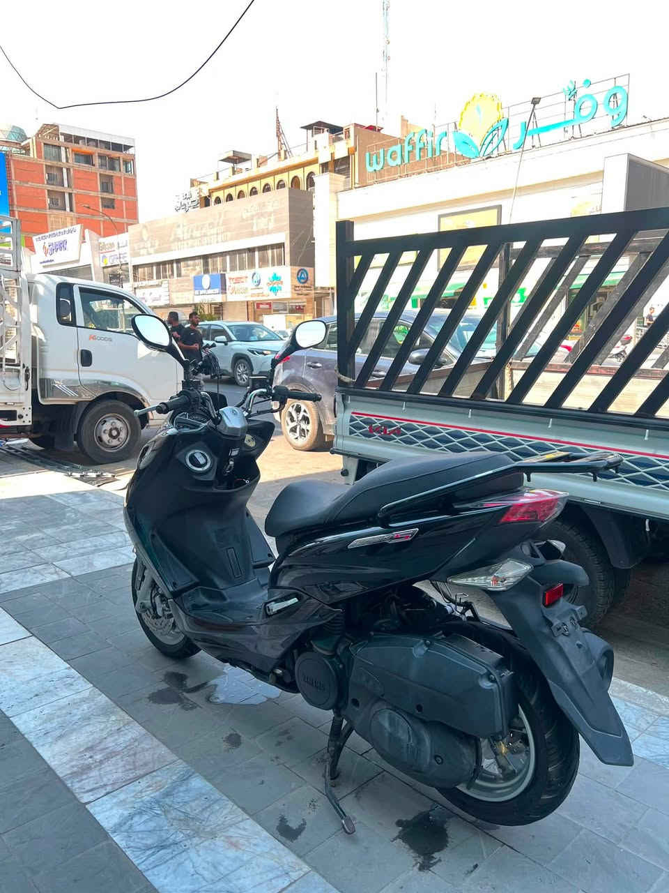 يا الله سلام عليكم دراجة ياماها ماجستة اس majesta S للبيع مواصفات فول حداثة الدراجة بحالة الوكالة من التاير للتاير برغي ما مفتوح تجيبلك فيتر وتجي تفحص لحد ماتتعب دراجة خير من الله منزليها رمبة قبل مدة جاية من اليابان لميناء البصرة يعني من ايدك للشارع دير دهن ومي راديتر وبانزين محسن ولاتحك راسك بعد دراجة ماشية 33 الف اوراقها كاملة اي تجاري مامشدود بيها ومكفولة من التاير للتاير سعرها 15 وبيها مجال مكاني بغداد الكرادة شارع المسبح رقمي *********** موجود واتساب وعام ماسنجر مامتواجد وشكراً
