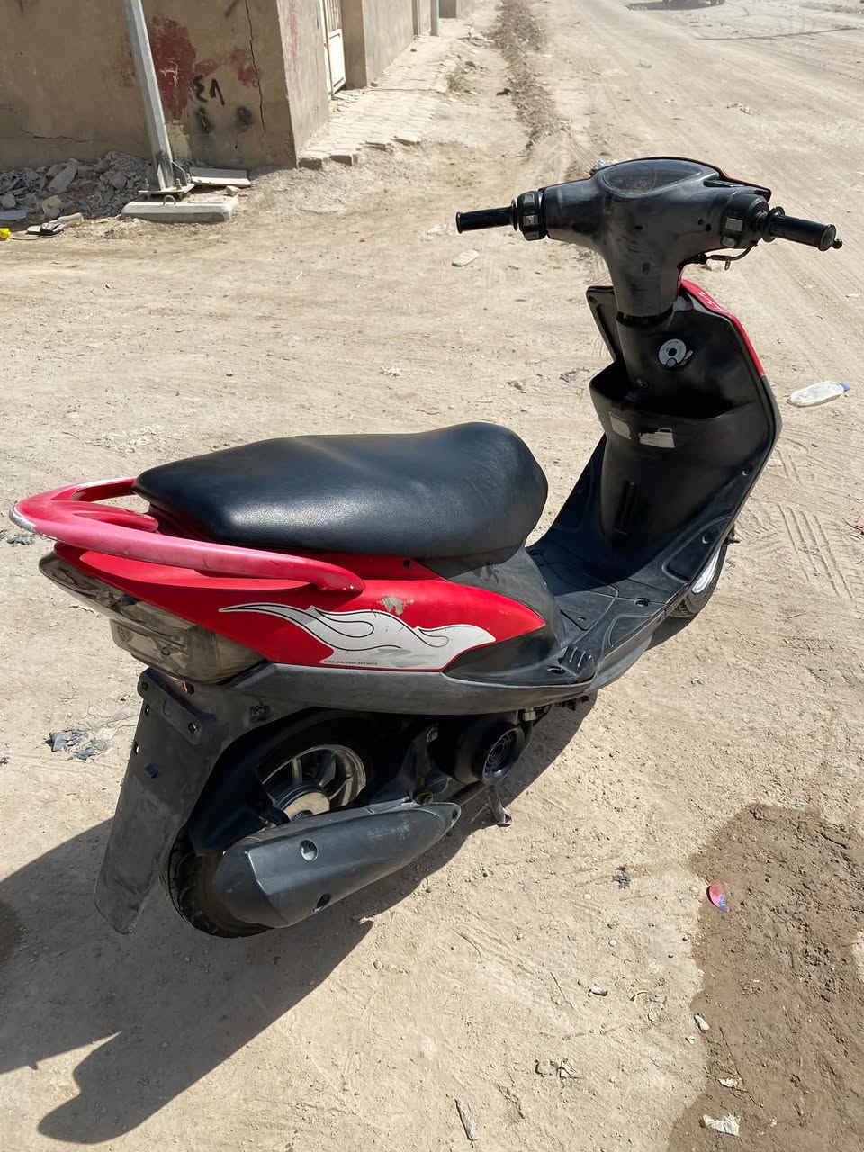 ماكس عدله للبيع 
محرك مفتوح شلعه ومعدل تخبل 
السعر 550
الشراي يتصل ***********📞
المكان نجف شارع المطار📍
