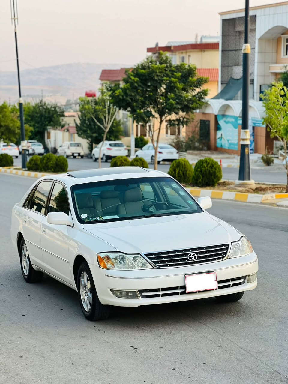 ماشلا نومه له جوانى
سه ياره كه دوبه يه نه موسه نه براوه 
ماشلا سفره نمونه له جوانى ته نها(٧٠)هه زار رؤيشتوه 
مؤديل٢٠٠٤
كوشن جلد
كوشن هيته ر 
كوشن كاره با 
كوشن غزن
شاشه
سلايد 
كامل مه سروفه سه ياره 
نرخ١٠٥گلا مه جالئ كه م 
***********
