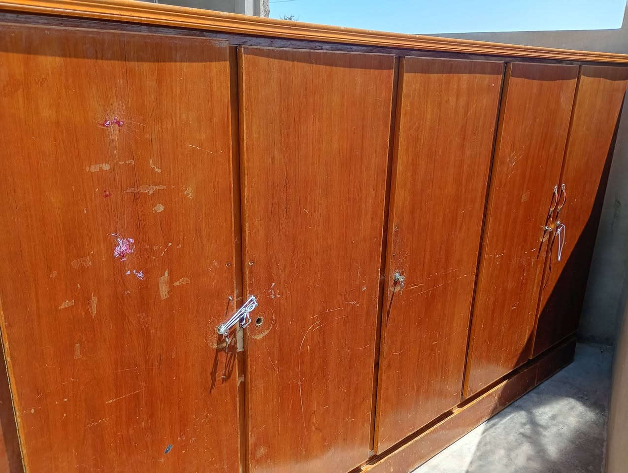 السلام عليكم اخوان هذول للبيع اللي يسال على السعر يجيني على خاص  عنوان تلعفر ***********
