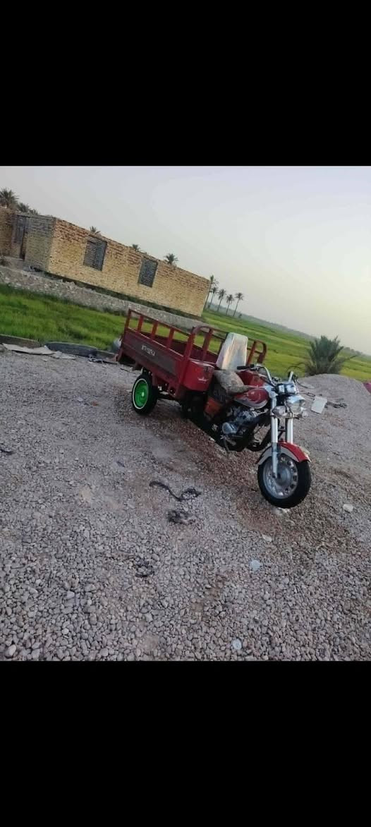 عمي سلام عليكم ستوته للبيع اوراق موديل 2017 مكفوله كفاله عامه كهربائية شغاله مكينه نكره سلف دراجه ما عايزه اي شي تايرات خطه جدد مكان النجف قضاء المشخاب شراي بي خير ويدلل السعر مليون 550 وبيها مجال وكيلها حيدر جبرين يريدها بي خير ويدلل هذا رقمي ***********
