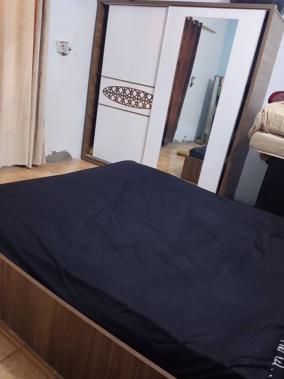 مكلف بنشر غرفه نوم تركيه نضيفه للبيع ولاي استفسار ***********بي وتساب
