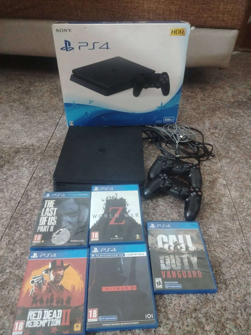 بكج كامل للبيع PS4 Slim واقراص و جوستك 2🎮🔥
للبيع بلايستيشن 4 Slim سعة 500GB، ويجي وياه:

🎮 جهاز PS4 Slim

🎮 عدد 2 يد تحكم

📦 الكارتونة الأصلية

🔌 جميع التوصيلات

🎮 5 ألعاب أصلية:

The Last of Us Part II

Red Dead Redemption 2

World War Z

Hitman 2

Call of Duty Vanguard

البكج كامل وملحقاته موجودة، والحالة مبينة بالصور 📸

السعر: [370] مكاني كربلاء ***********
