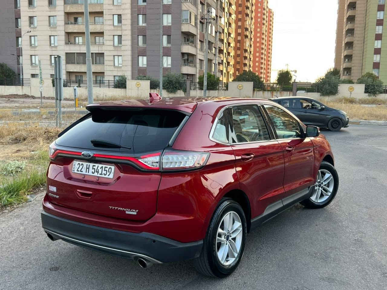 🚗 Ford Edge 2017 SE بۆ فرۆشتن 🚗
* **مۆدێل:** 2017
* **مواستەفات:** SE (فول مواسەفات)
* **تایبەتمەندییەکان:** شاشە گەورە، بەصمە، شەغاڵە و چەندین مواسەفاتی تر...
* **بۆیاخ:** دوو پارچەی بۆیاغە + بستێک پێدارە
* **دۆخ:** زۆر خاوێنە و ماڵی دۆستە
* **شوێن:** هەولێر
* **نرخ:** $9,800 (۹۸ وەرەقە) - کەمێک مەجالی تێدایە
📱 **بۆ پەیوەندی و واتسئاپ:**
* ***********
* ***********
🚗 فورد إيدج (Ford Edge) 2017 SE للبيع 🚗
الموديل: 2017
المواصفات: SE (فول مواصفات)
المميزات: شاشة كبيرة، بصمة، تشغيل عن بعد، وغيرها من المواصفات...
الصبغ (الدهان): قطعتين صبغ + شبر تعديل (بستك)
الحالة: السيارة نظيفة جداً وخالية من العيوب
الموقع: أربيل
السعر: 9,800$ (98 ورقة) - مع مجال بسيط للتفاوض
📱 للتواصل والواتساب:
***********
***********
