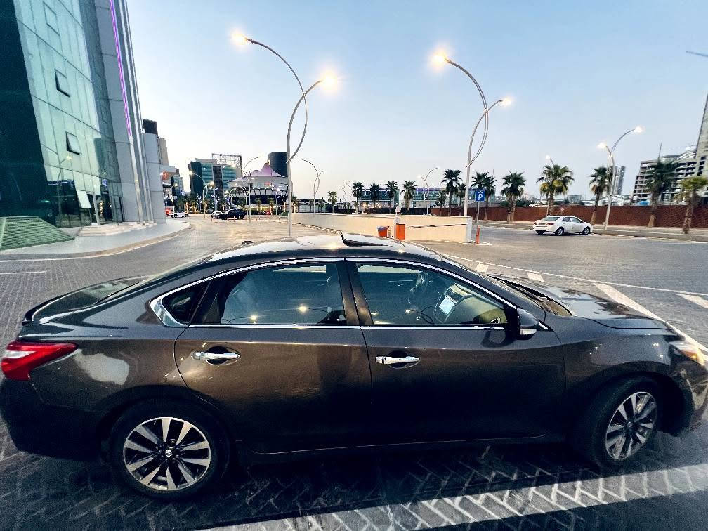 نيسان التيما ٢٠١٧ SL
قةپات مواصفات 
سلايد
بصمة
بصمة تشغيل
شاشة ديجيتال
كشن كارةبايي
كشن گةرم
كشن جلد
ويل كروم
رادارات
گير و مكينة رادار تبريد بةردي گزوز بلادي بةشةرت
تةنها ١ جاملغي بوياغة
پيش و پشت كةپسة ژوري نية 
تعديلي نية و پارچة گورين و شتي 
لة هةموو قلبي هةر ئةو جاملغة بوياغة باقي تري هةمووي بلادية
سعر ١١٠
*********** أربيل, العراق
