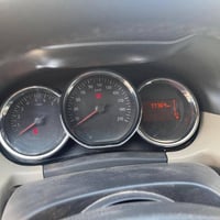رينوا داستر ٢٠١٨ ماشيه ٧٨ بيه خيط تبخير سعره ٧٠ وبيه مجال ٠٧٧٢٦٩٩٥٥٧٤