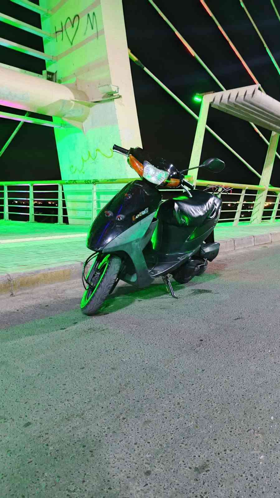 دراجة ساسوكي نظيفه، بالعماره 
***********
