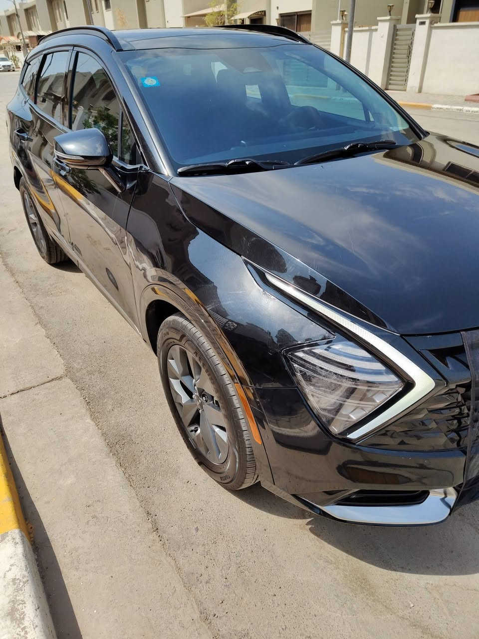 كيا سبورتاج هايبرد SX Prestige 2025، سيارة راقية واقتصادية، مواصفات عالية جداً، واستخدام شخصي.
#يرحم_والديك_اذا_ما_عجبتك_اعبر_المنشور
كيا سبورتاج هايبرد SX Prestige 2025
صور الحادث موجوده 👇 #جميع_الايرباكات_سليمه اتبدل بيها جاملغ خلفي وجنطه والباقي تعديل بارد  مكان السياره بغداد حي الجامعة او ابوغريب شارع الزيتون 
: #السعر💲 210💲 وبيها مجال 
🚘 المواصفات
• هايبرد 1.6 Turbo
• قوة 227 حصان• AWD دفع رباعي
• قير أوتوماتيك 6 سرعات
• #ممشى 22,000 كم فقط
• فتحة سقف بانورامية
• شاشات 12.3 إنچ
• كاميرا 360°
• حساسات أمامية وخلفية
• مراقبة النقطة العمياء
• مثبت سرعة ذكي
• أنظمة المحافظة على المسار
• مقاعد كهربائية
• تبريد وتسخين المقاعد
• تدفئة المقود
• باب خلفي كهربائي
• دخول وتشغيل ذكي
• شحن لاسلكي للموبايل
• Apple CarPlay وAndroid Auto
• إضاءة LED
• جنوط 18 إنچ
• نظام صوت Harman Kardon
• أنظمة أمان ومساعدة قيادة متقدمة
📌 VIN: KNDPXCDG9S7206026
السيارة نظيفة وممشاها قليل  وجاهزة 
***********
