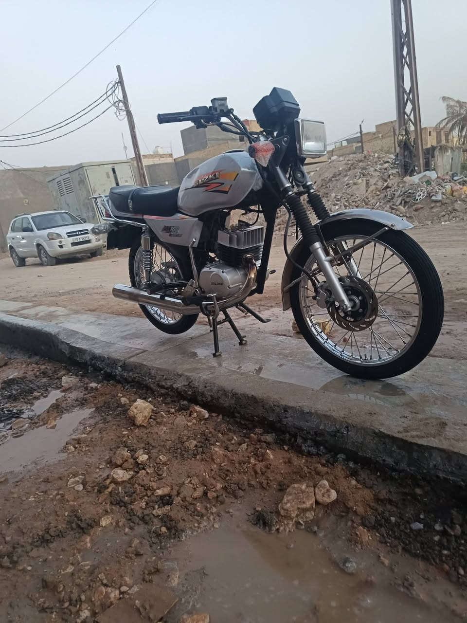 سلام عليكم دراجه ساسوكي دراجه 25 ابرغي ما مفتوح وكاله الاوراق سكنر سعر 900 بيه مجال قليل مكانه شارع 30رقم الهاتف  ***********
