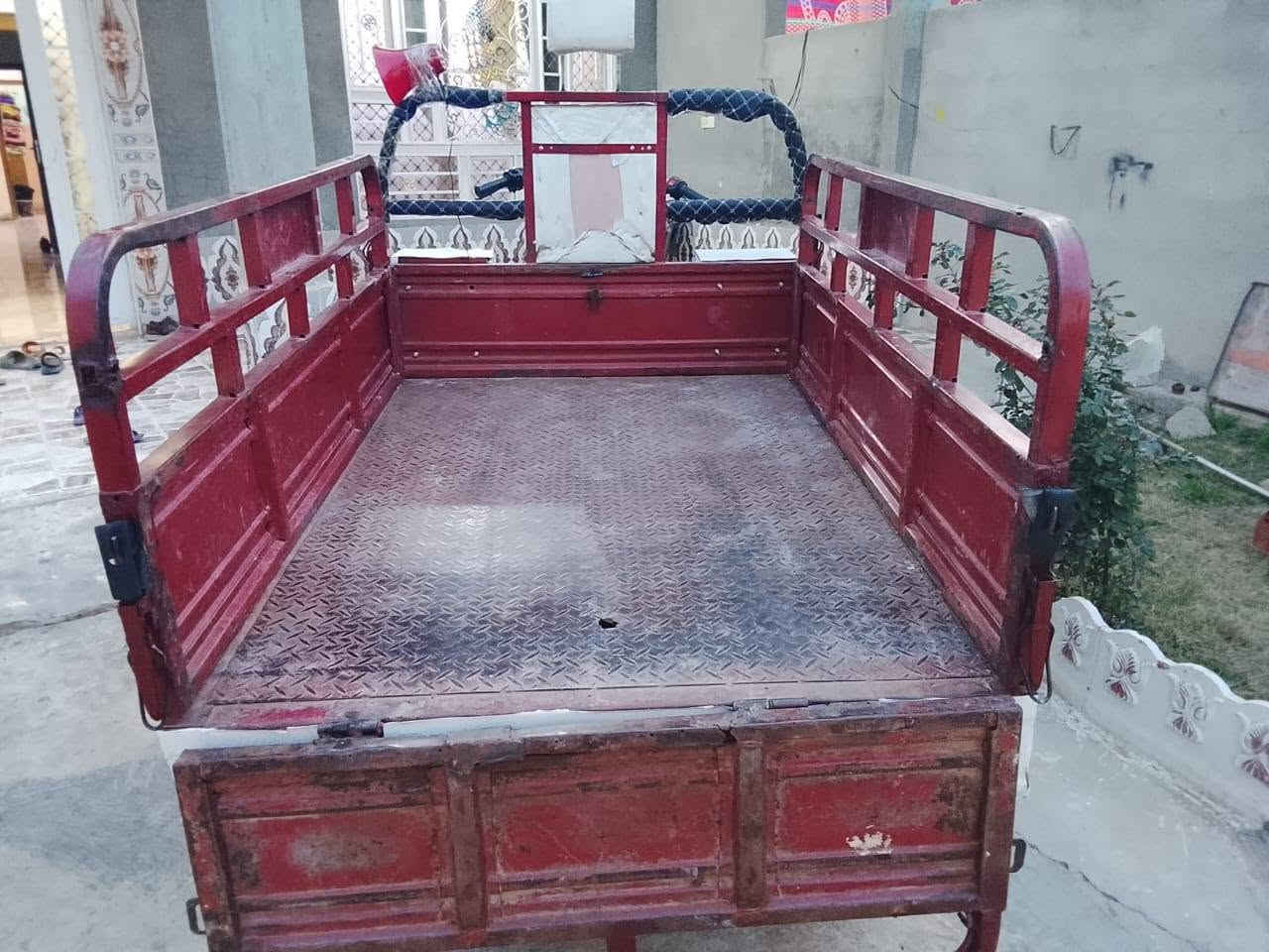 للبيع ستوتوته 22المكان ديالى سراجق 1200وبيهامجال ***********
