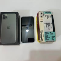 ايفون 11 برو ماكس ياباني نضافه ميه بل ميه شرط عل فحص كامل ملحقات الاصل...