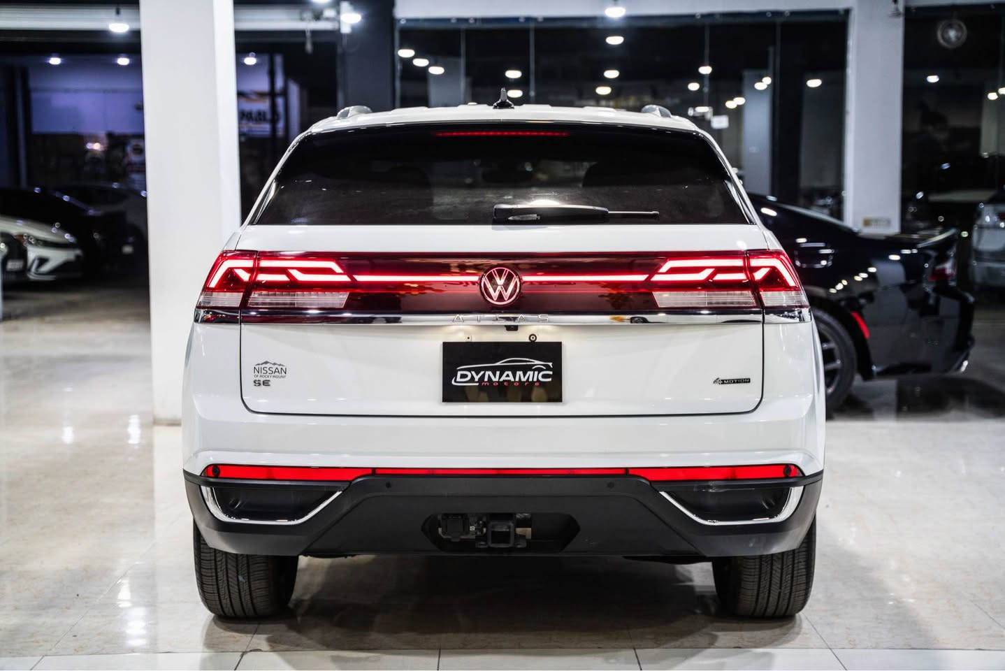 2024 VOLKSWAGEN ATLAS CROSS SPORT TECHNOLOGY
موديل: 2024
وارد : امريكي 
مواصفات :SE -
‎عدد الأميال : 17,000ميل
الون : سپي
الون داخل ؛ اسود
‏‎سلندر :  V4
‎ صبغ :  جامرلغ و باب صبغ و ٢ قطعة كلير امريكي  
ارباك : ستيرن و بردة
سيارة رقم موقط ٣ شهر بي مجال
مكان اربيل شارع حديد و خشب معرض دايناميك موتورز
‏‎من المعلومات الرجاء التصل علي وتس اب
سعر جدا مناسب 🔥🔥🔥📲📲
                                                                                              *********** - أربيل, العراق
