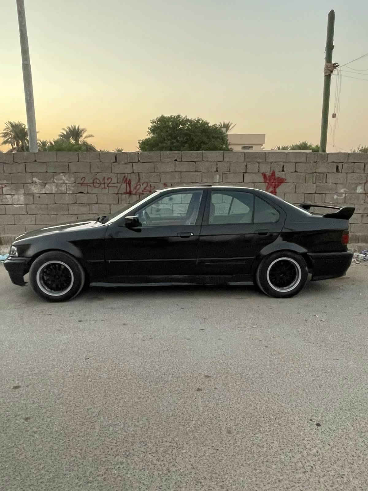 سلام عليكم بي ام e36 وينه ليدور رياضي اريد بيجو مراوس بيه شعدك بيجو شمره بل تعاليق السياره بيه نقوصات صدر تعبان وبيه نقوصات بسيطه مكان سياره بياع شرطه  الخامسه ***********
